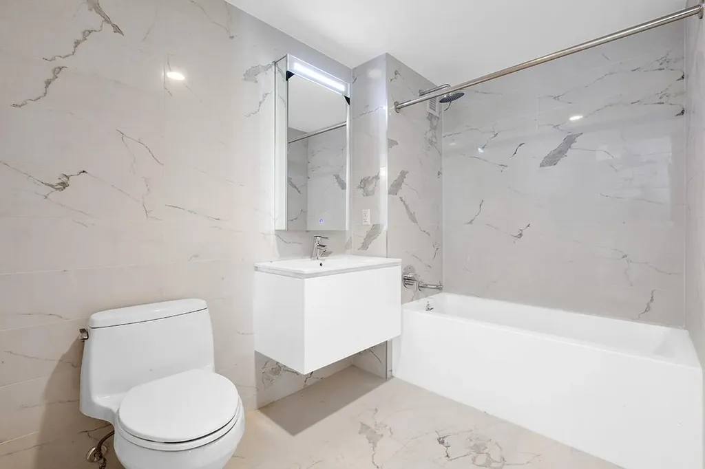 1790 3rd Avenue New York City NY 10029