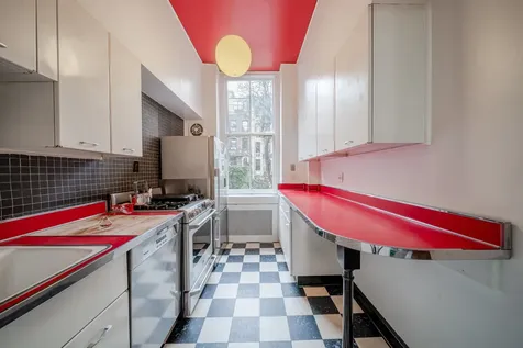 307 E 10th Street New York City NY 10009