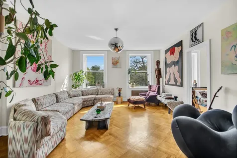 307 E 10th Street New York City NY 10009