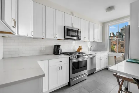 307 E 10th Street New York City NY 10009