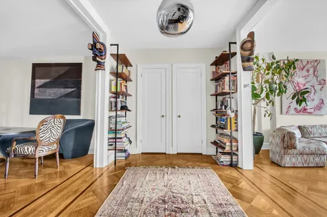 307 E 10th Street New York City NY 10009