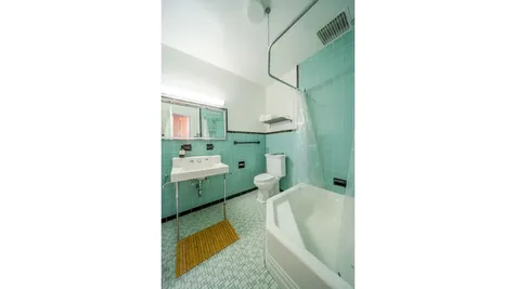 307 E 10th Street New York City NY 10009