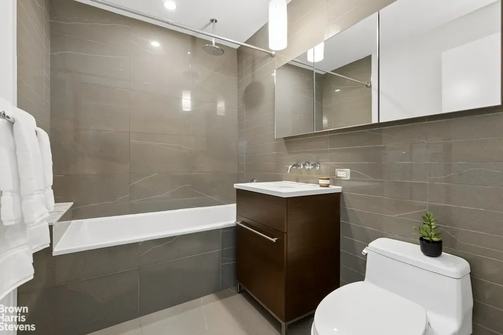 58 Metropolitan Avenue New York City NY 11249