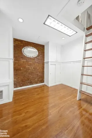 181 Hudson Street New York City NY 10013