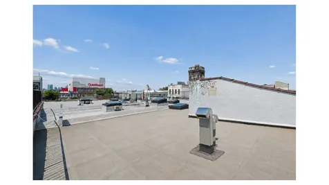 17-19 Thames Street New York City NY 11206