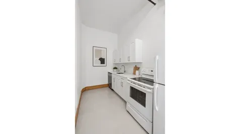 17-19 Thames Street New York City NY 11206