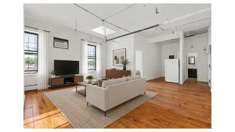 17-19 Thames Street New York City NY 11206
