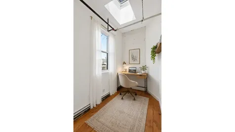 17-19 Thames Street New York City NY 11206