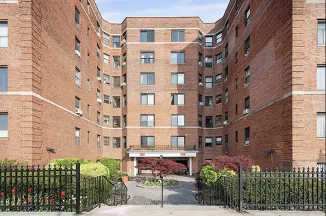 159-00 Riverside Drive W New York City NY 10037