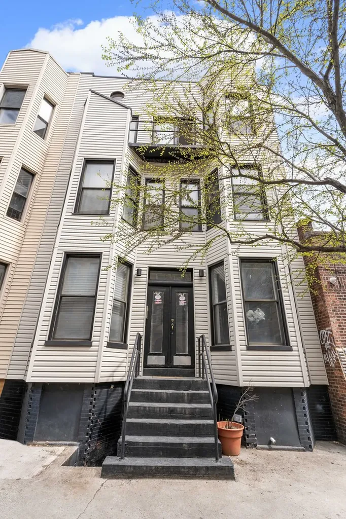 16 Clifford Place New York City NY 11222