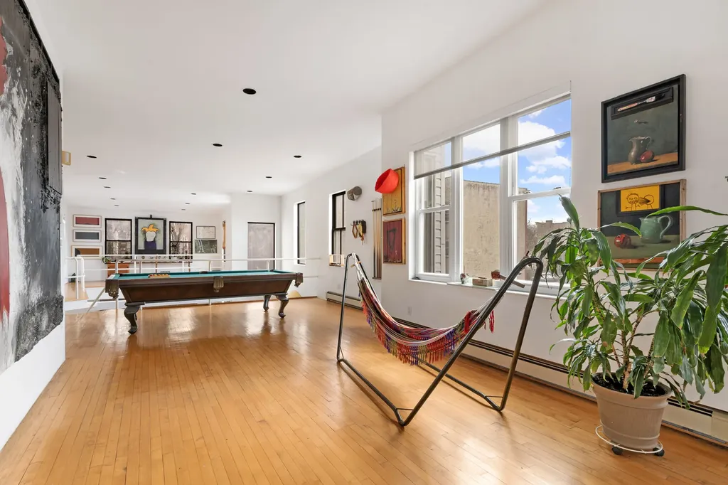 16 Clifford Place New York City NY 11222