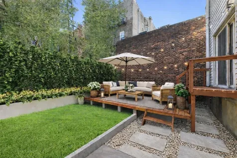 16 Clifford Place New York City NY 11222
