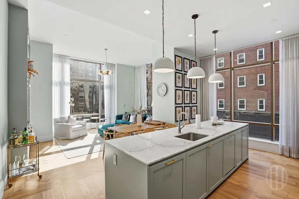 215 E 19th Street New York City NY 10003
