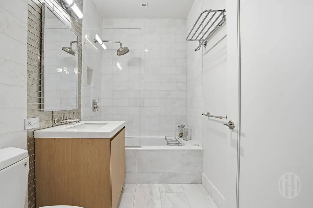 215 E 19th Street New York City NY 10003