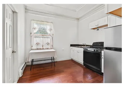 354 E 193rd Street New York City NY 10458
