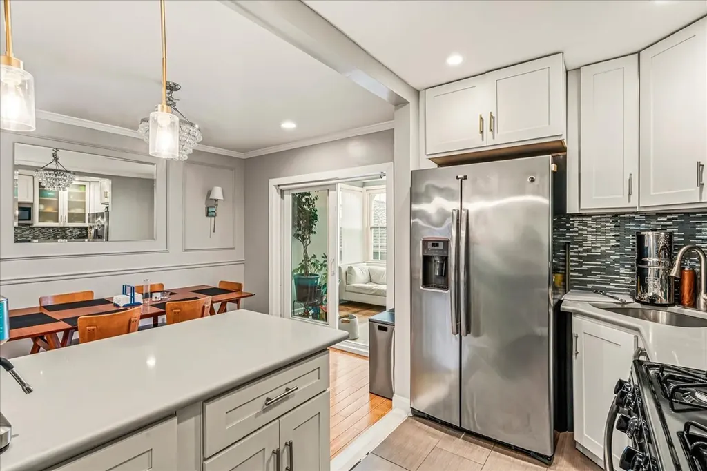 67-100 Dartmouth Street New York City NY 11375