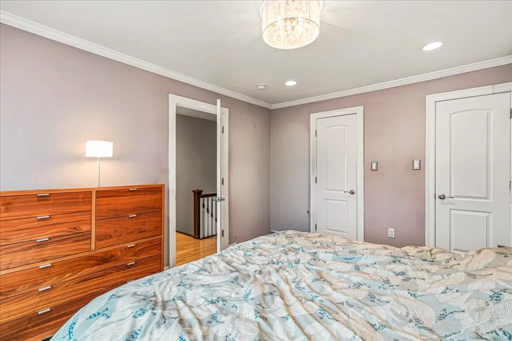 67-100 Dartmouth Street New York City NY 11375