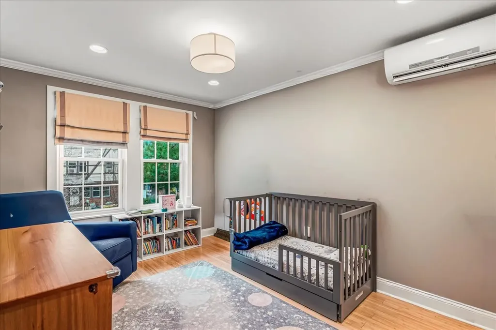 67-100 Dartmouth Street New York City NY 11375