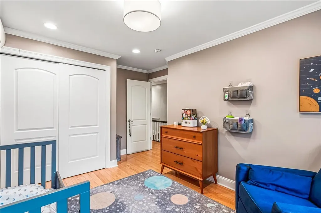 67-100 Dartmouth Street New York City NY 11375