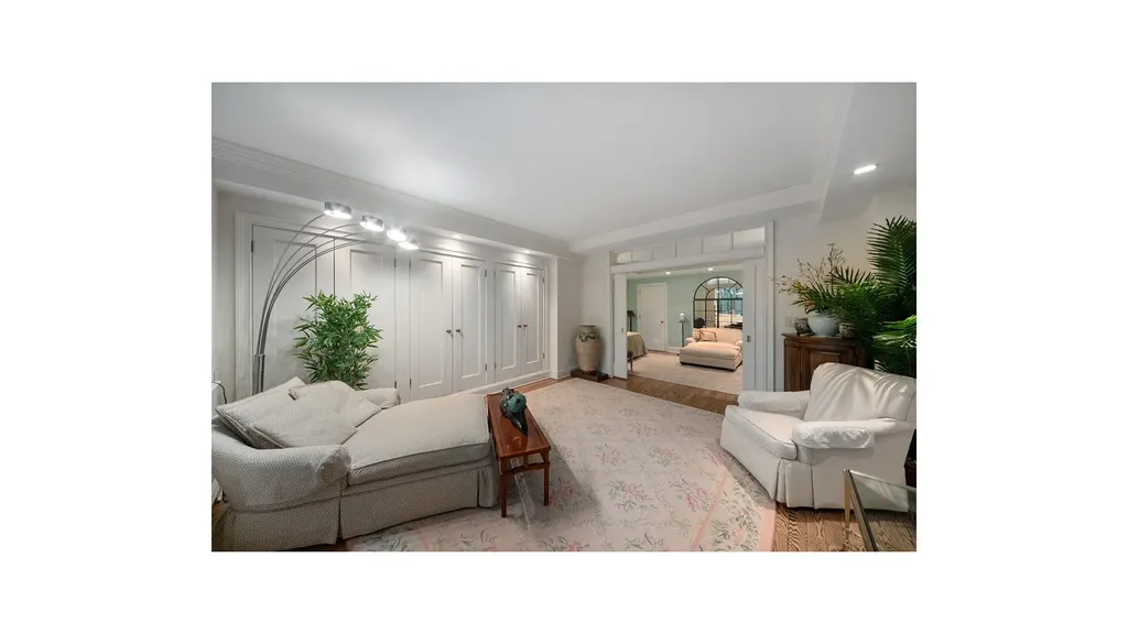 2 E End Avenue New York City NY 10075