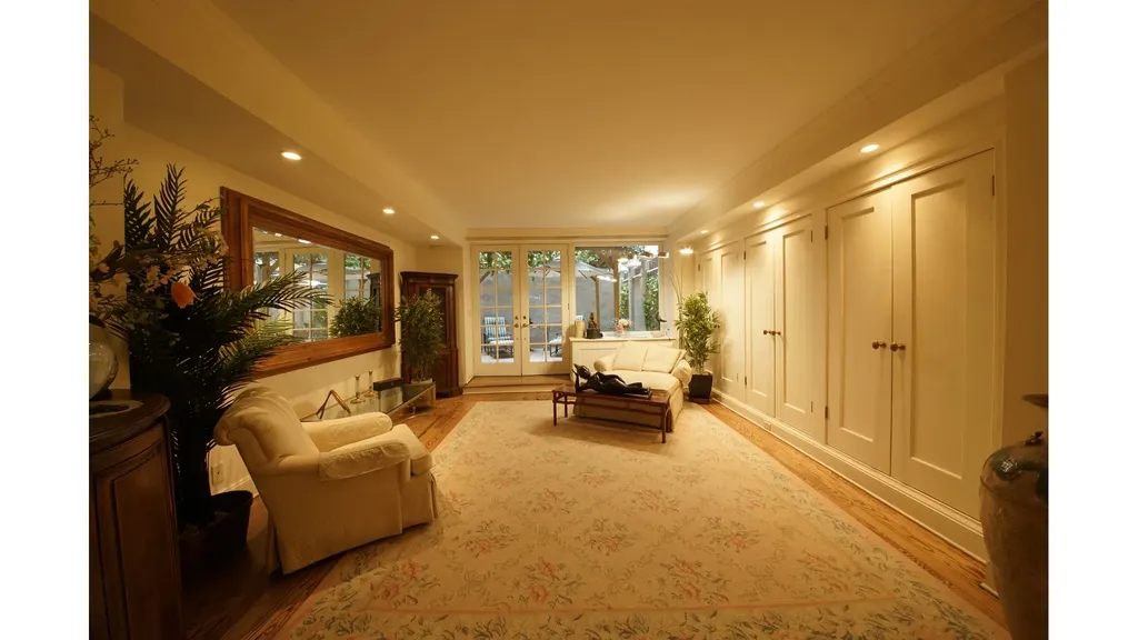 2 E End Avenue New York City NY 10075