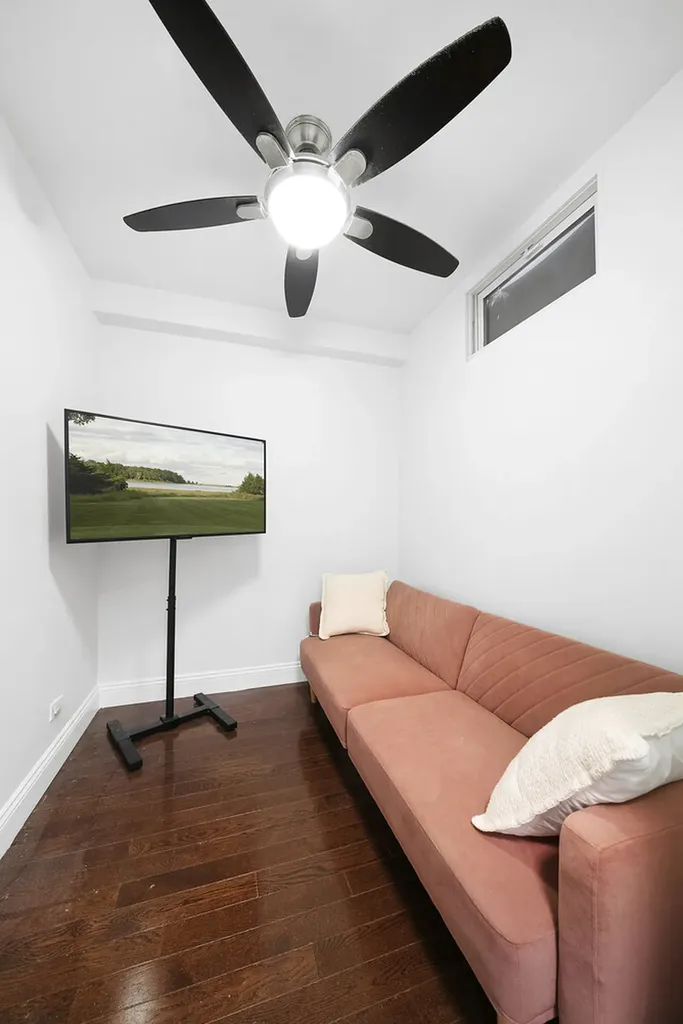 141 E 55th Street New York City NY 10022