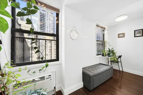141 E 55th Street New York City NY 10022
