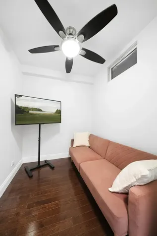 141 E 55th Street New York City NY 10022
