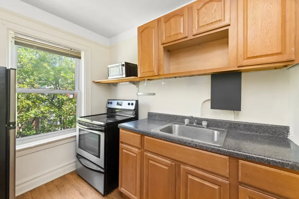 392 Adelphi Street New York City NY 11238