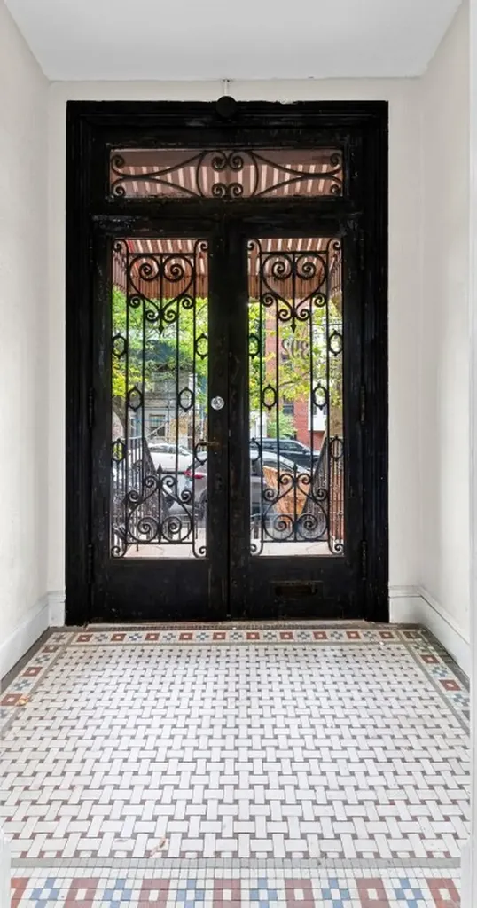 392 Adelphi Street New York City NY 11238