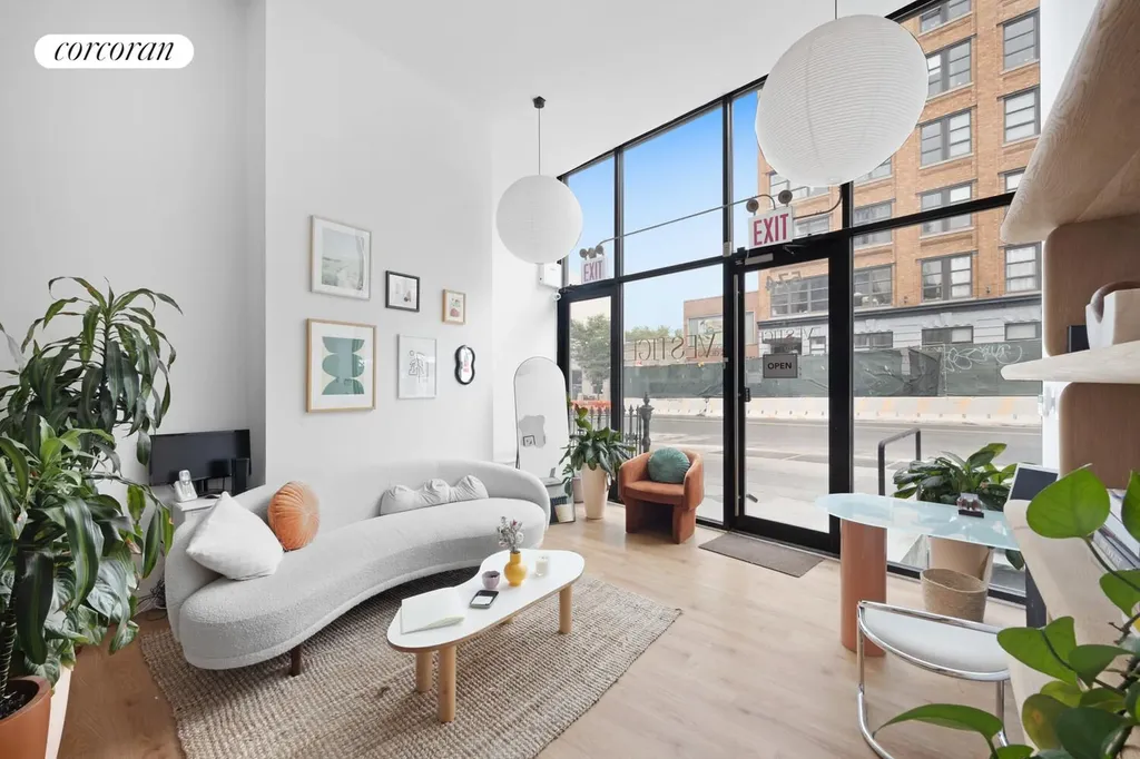 574 Metropolitan Avenue New York City NY 11211