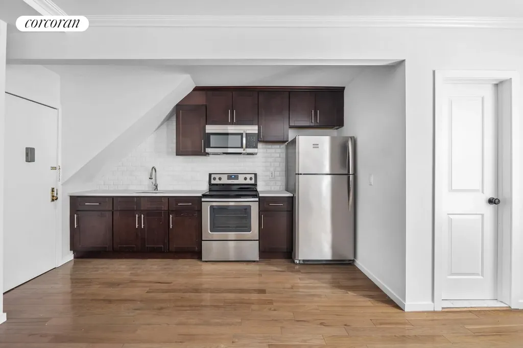 574 Metropolitan Avenue New York City NY 11211