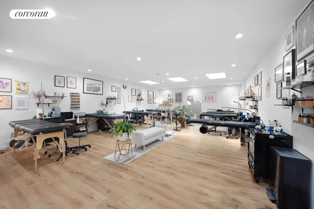 574 Metropolitan Avenue New York City NY 11211