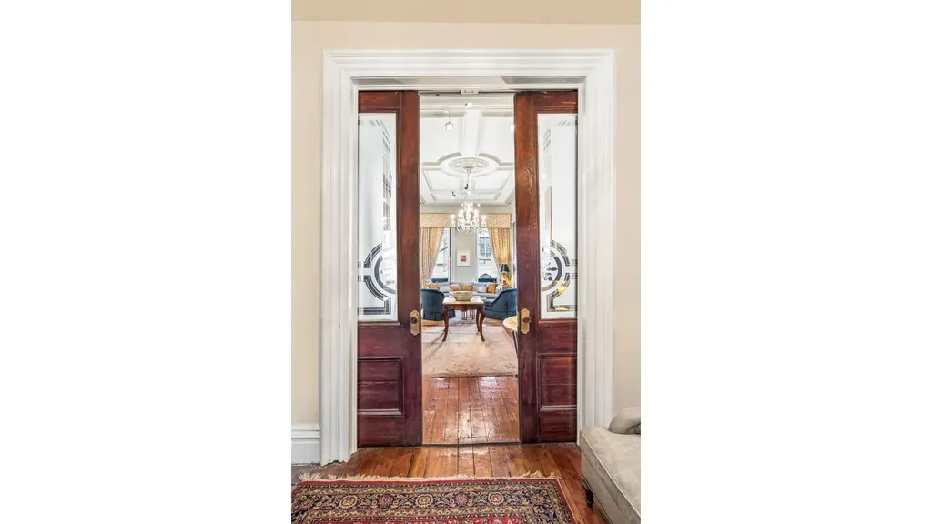 452 W 44th Street New York City NY 10036