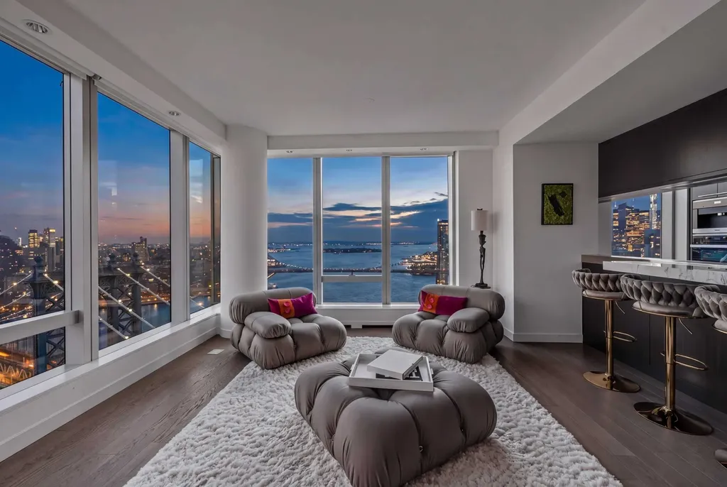 252 South Street New York City NY 10002