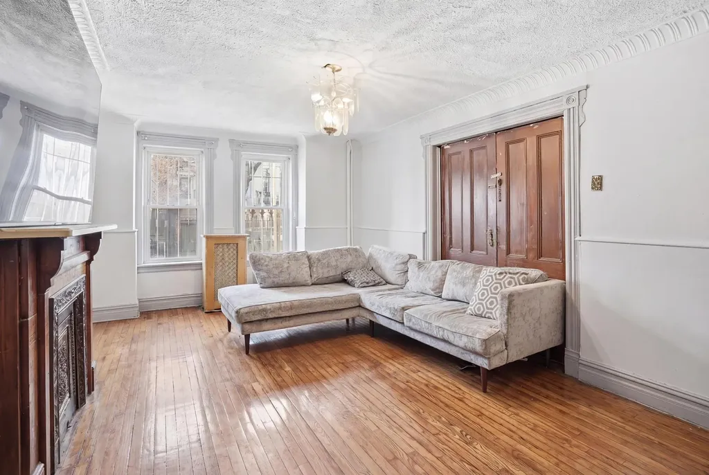 1222 Decatur Street New York City NY 11207