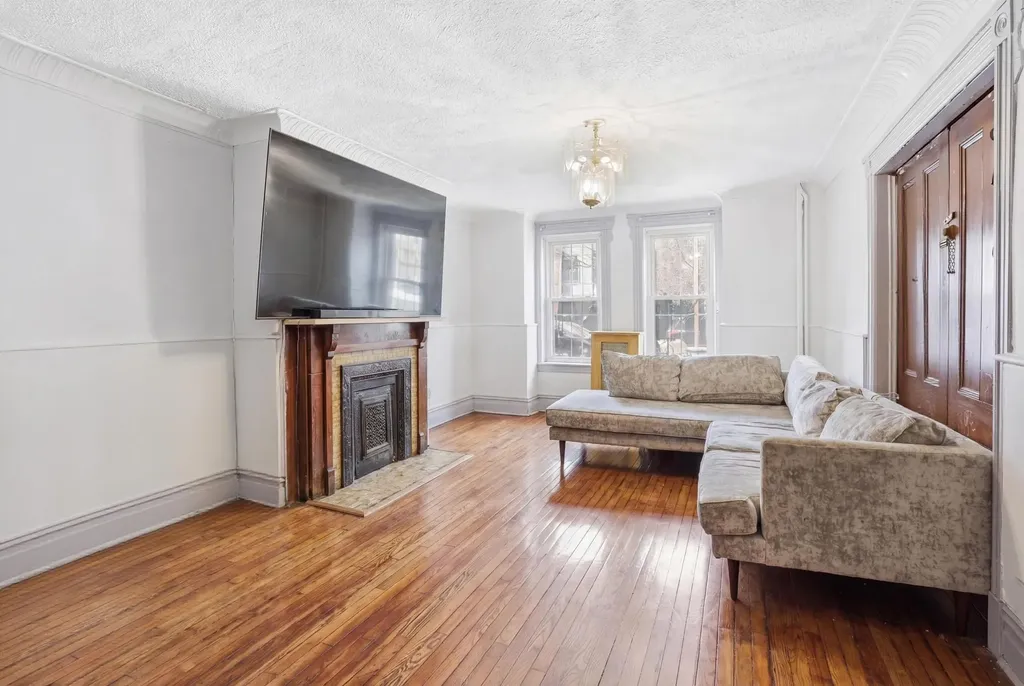 1222 Decatur Street New York City NY 11207