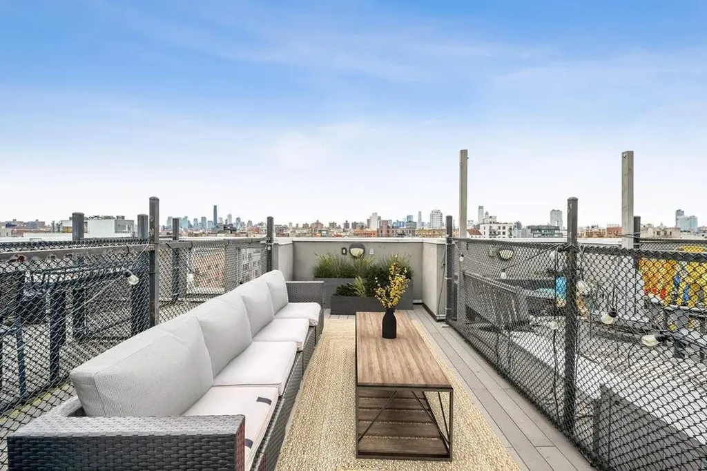 390 Lorimer Street New York City NY 11206