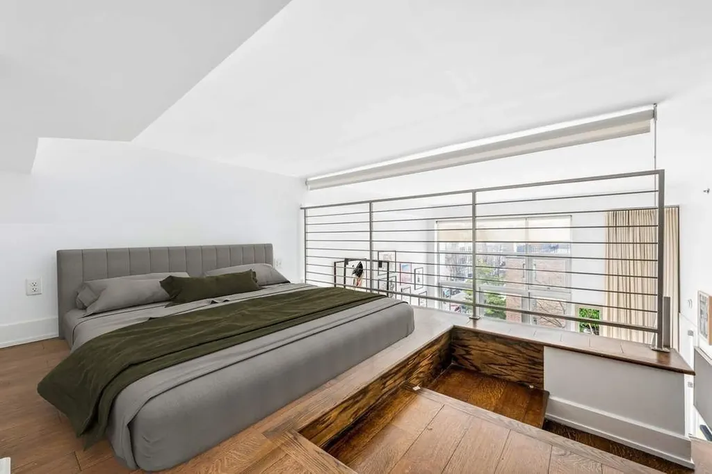 390 Lorimer Street New York City NY 11206