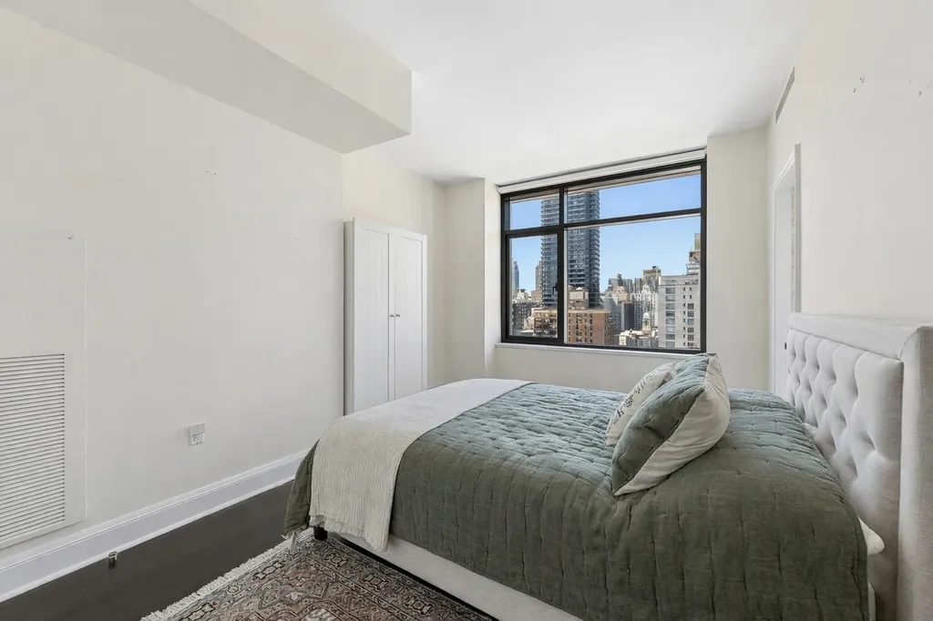 170 E End Avenue New York City NY 10128