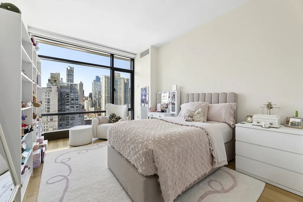 170 E End Avenue New York City NY 10128