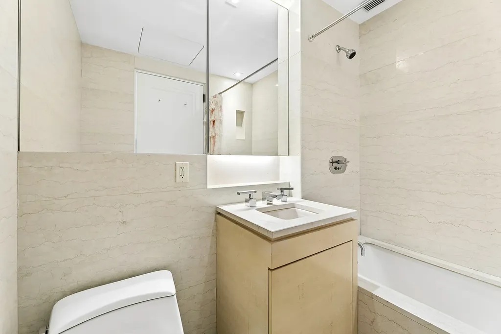 170 E End Avenue New York City NY 10128