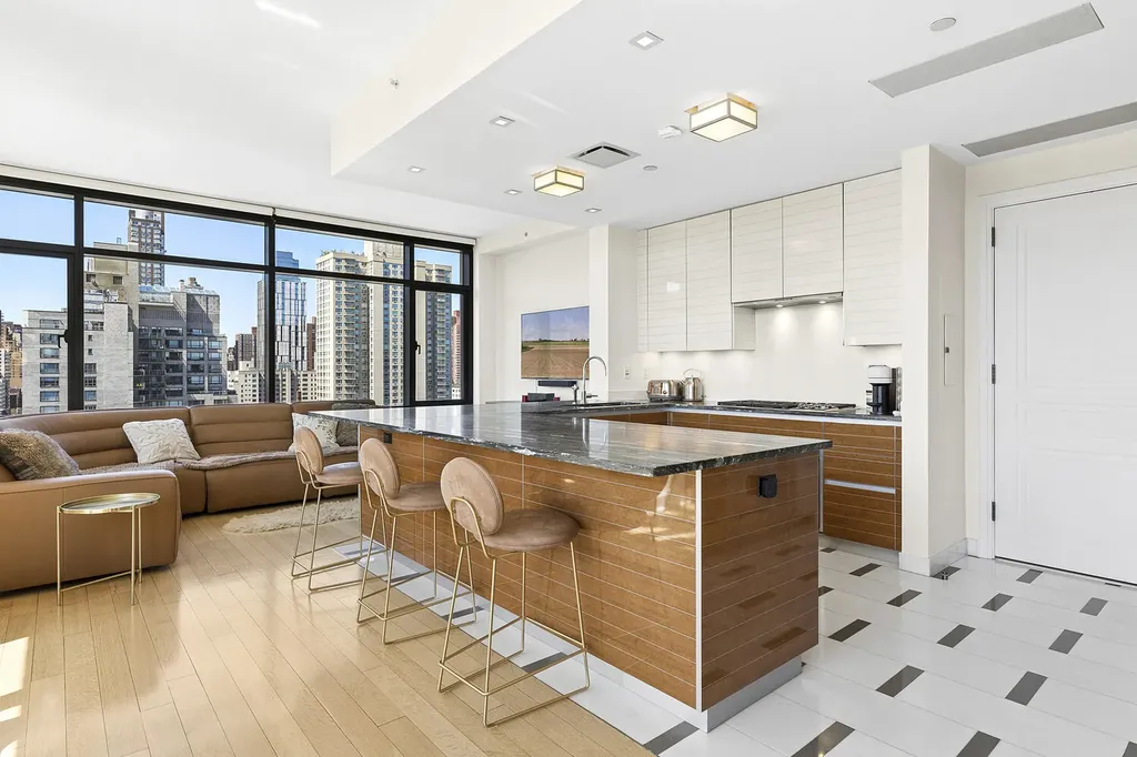 170 E End Avenue New York City NY 10128