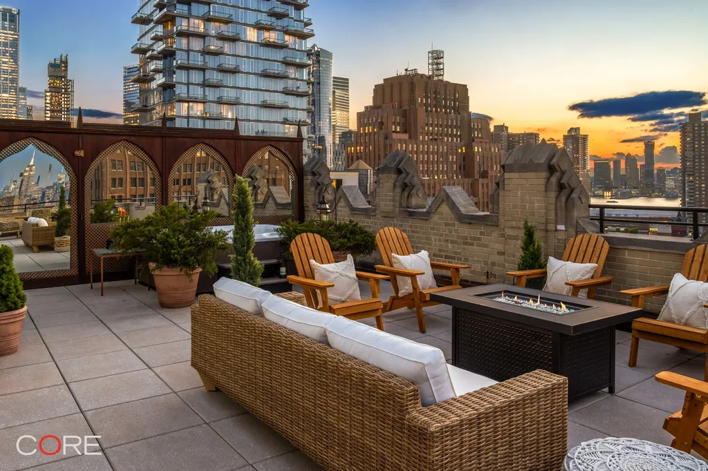 90 Franklin Street New York City NY 10013