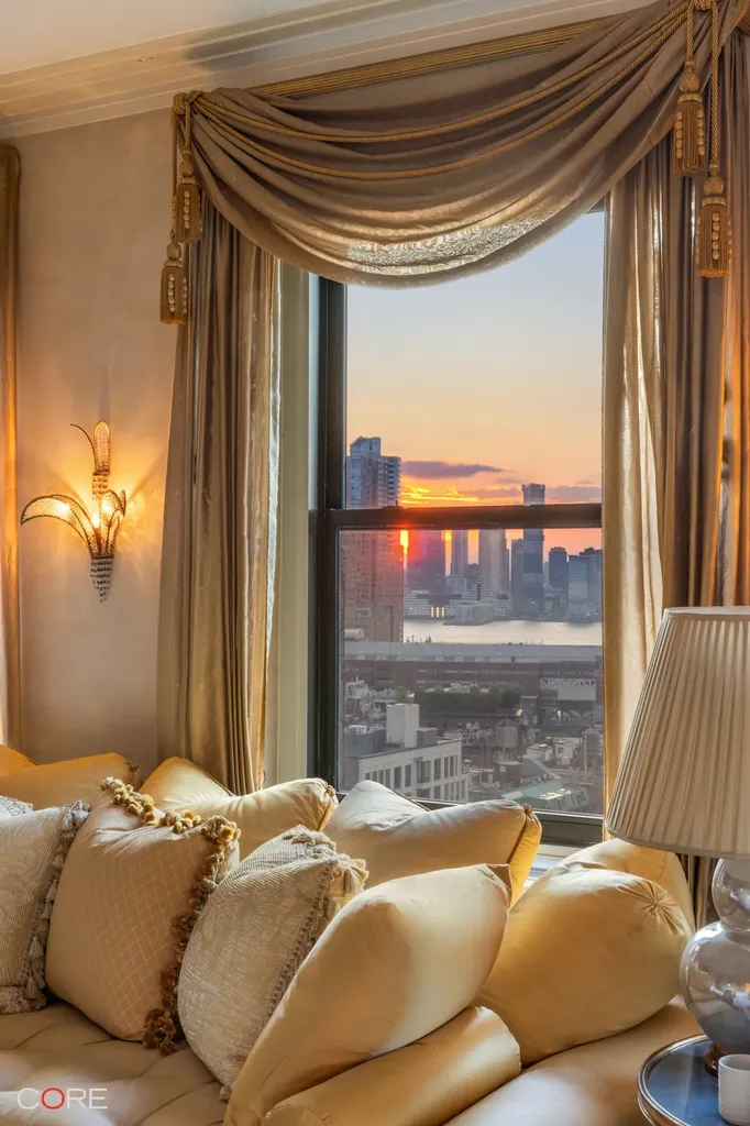 90 Franklin Street New York City NY 10013
