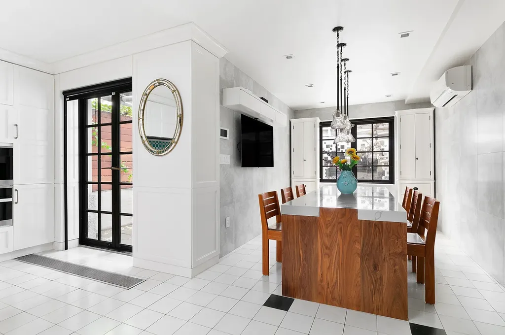 141 W 95th Street New York City NY 10025