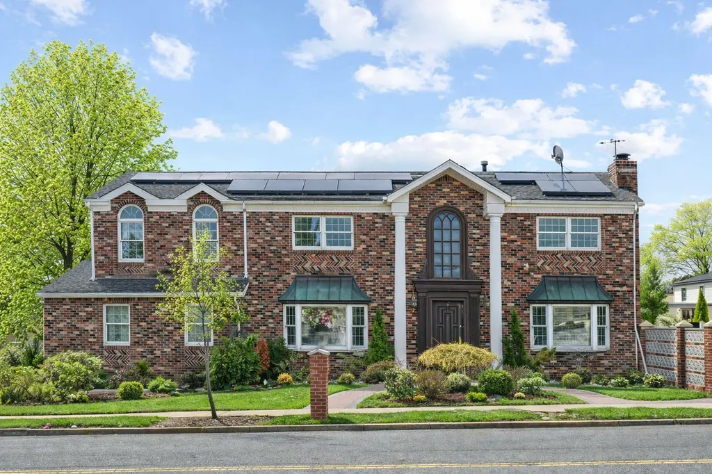 728 Huguenot Avenue New York City NY 10312