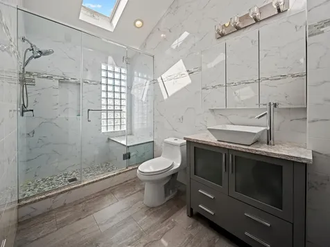 728 Huguenot Avenue New York City NY 10312