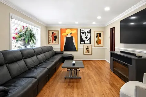 728 Huguenot Avenue New York City NY 10312