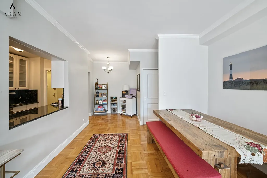 220 E 54th Street New York City NY 10022
